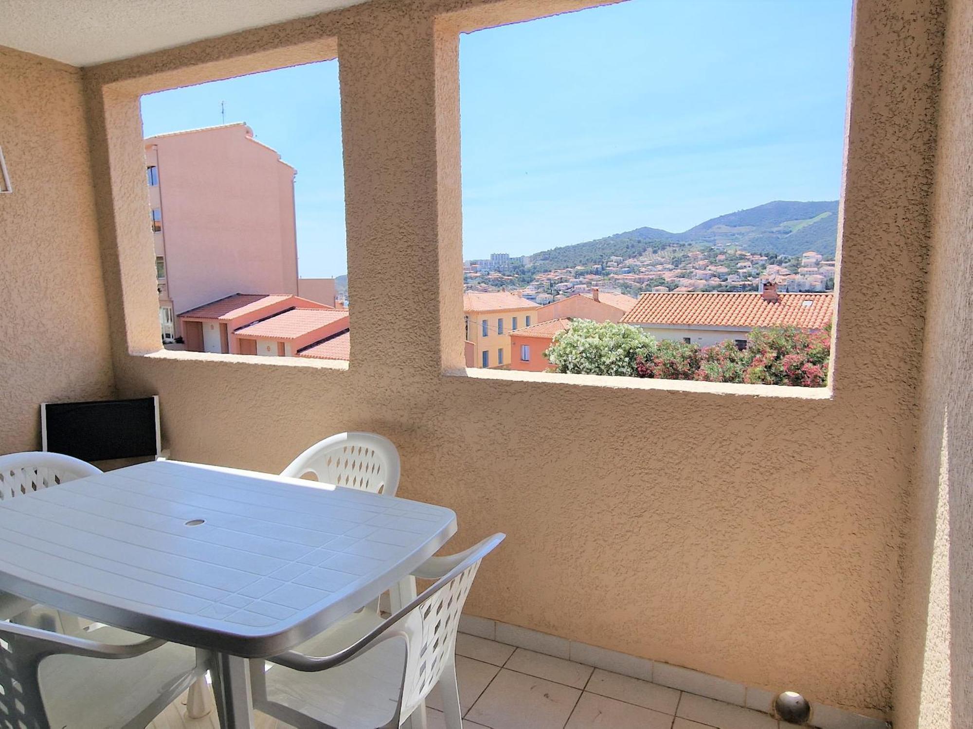 Banyuls-Sur-Mer: T2 Avec Terrasse Couverte Et Parking Privatif - Fr-1-309-146 Zewnętrze zdjęcie